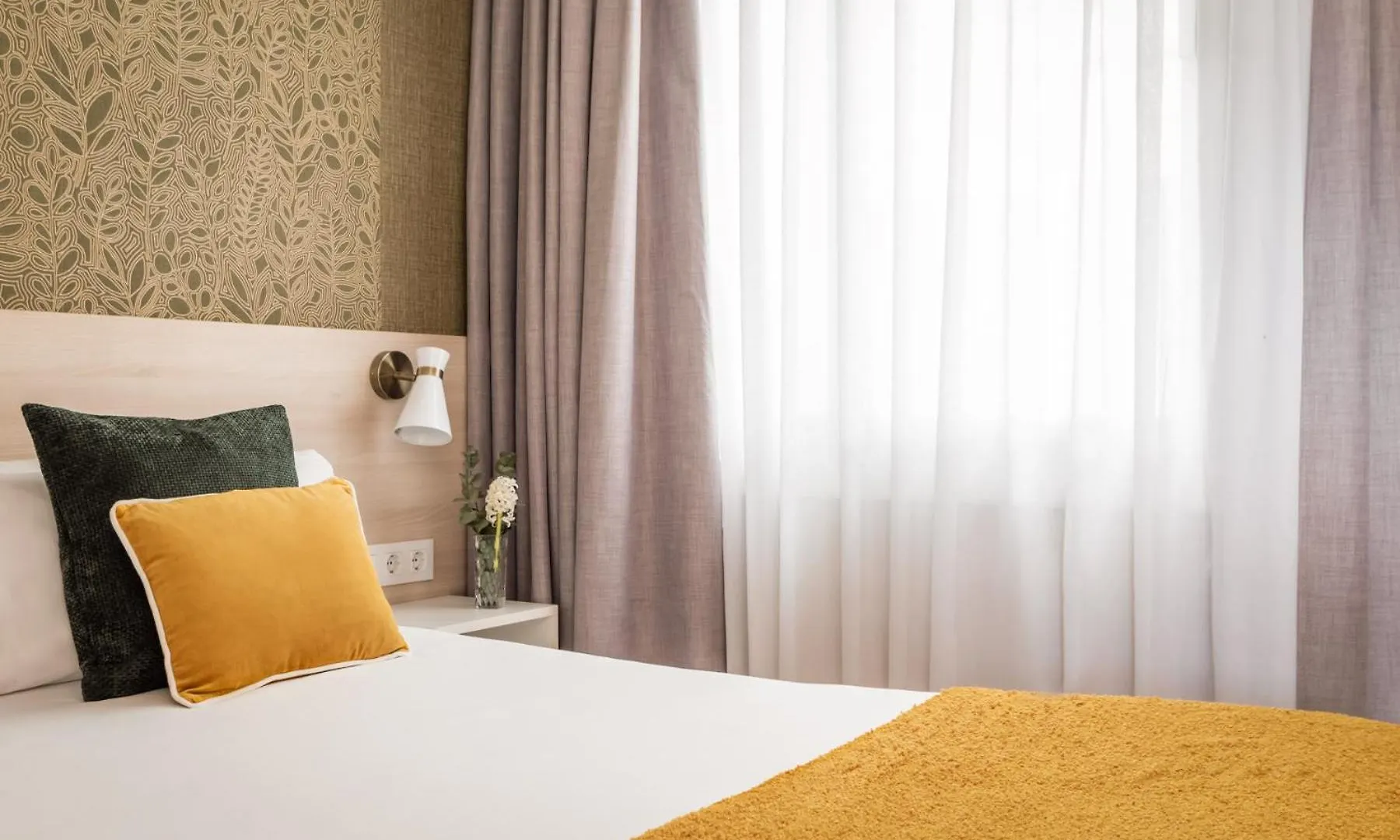 Bypillow House Barcelona Hotel