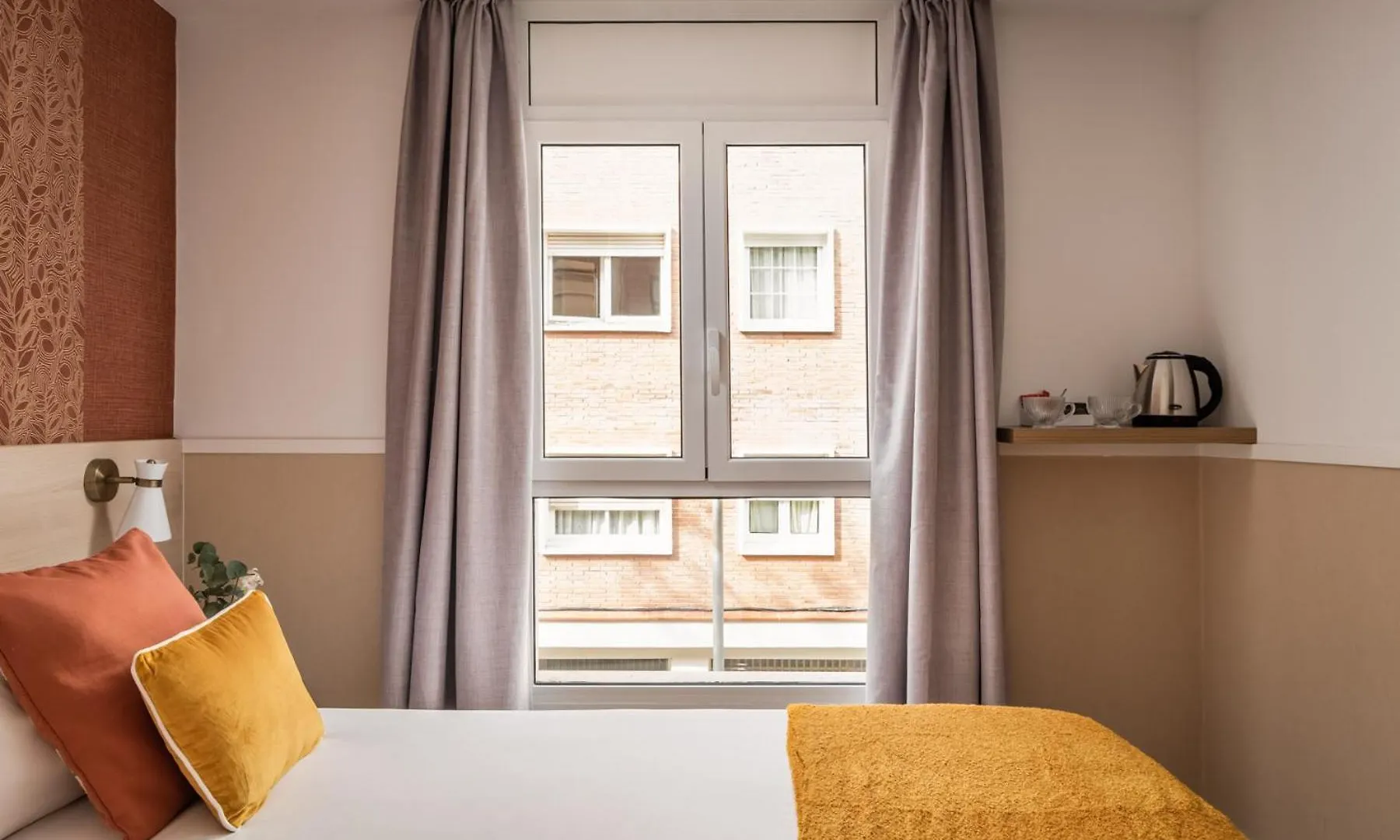 Bypillow House Barcelona 0*,  Spain