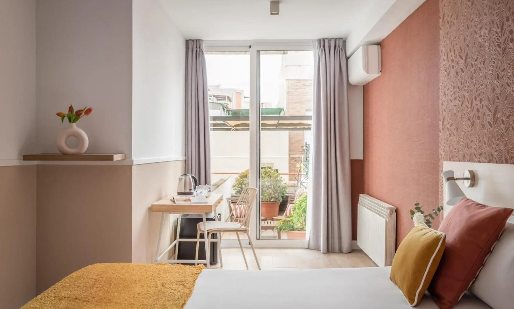 Bypillow House Barcelona Hotel