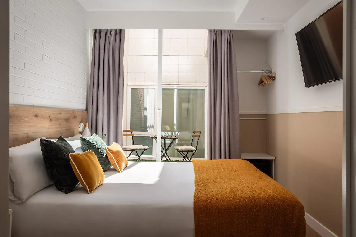 Hotel Bypillow House Barcelona Spain