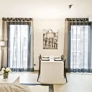 up-suites-bcn.catalonia-hotels.com/